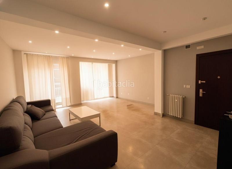 Foto 2e569718-5ddb-4188-9e9b-cd8e0d6b629b. Flat with heating in Centro Albacete