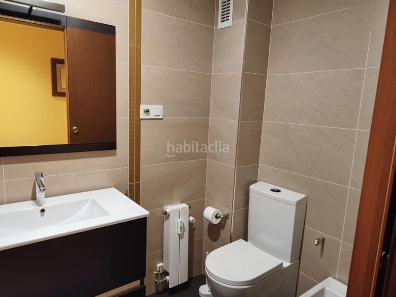 Foto c6ab4fa5-d708-46c1-ae16-f78718ba018e. Flat with parking in Estación Albacete