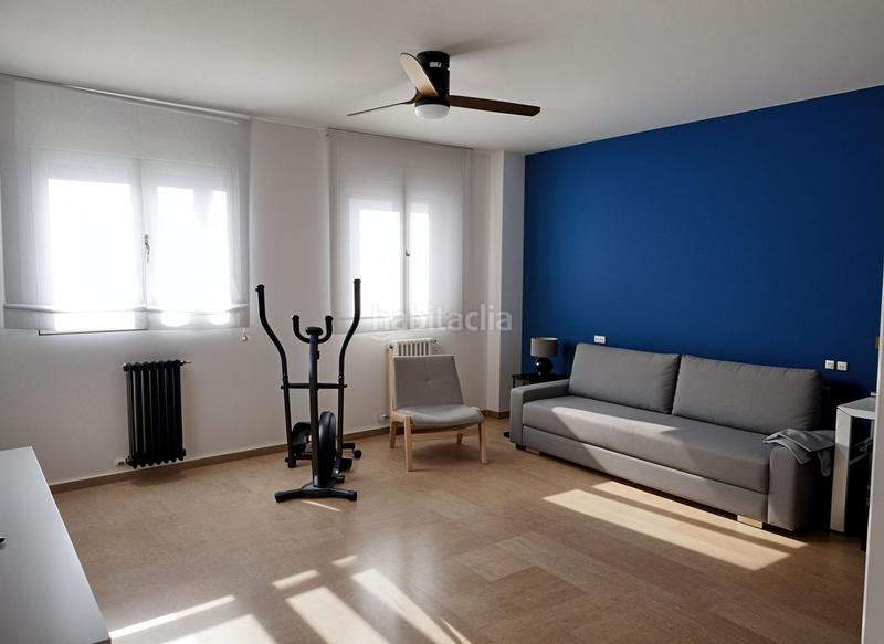 Foto cc108b64-244f-4a10-84c6-c17a765638e9. Flat with heating in Centro Albacete