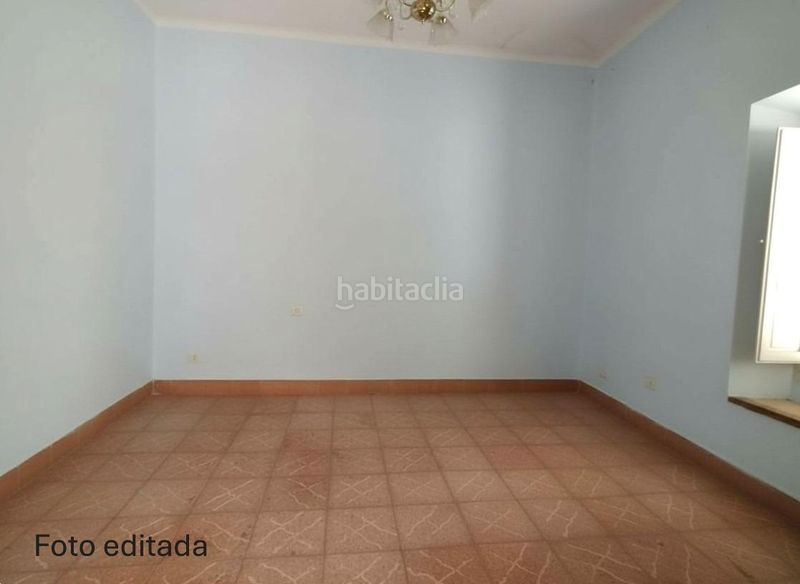 Foto 94a6bb39-971e-465e-8136-2615aa302153. Casa amb calefacció aparcament a Roda (La)