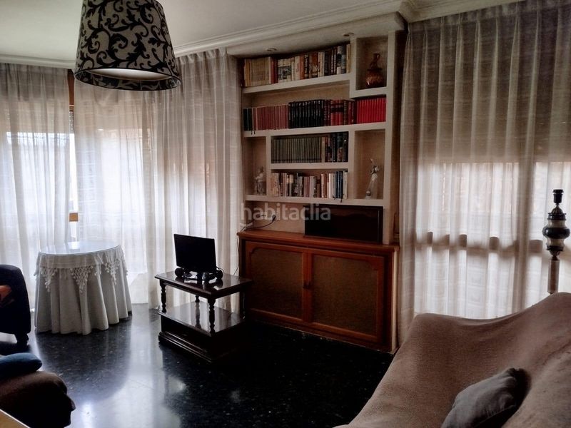 Foto a9f069f3-8e5e-4045-a368-f47ec0762c03. Pis amb aparcament a Centro Albacete