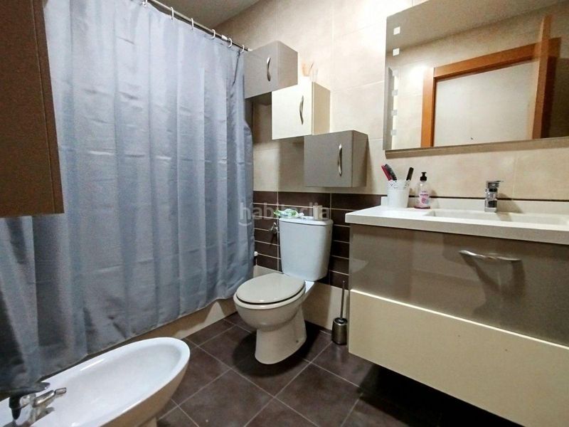 Foto 0fa26924-a32e-4dcb-a3d1-89ed25fe87ed. Pis amb calefacció aparcament a Roda (La)