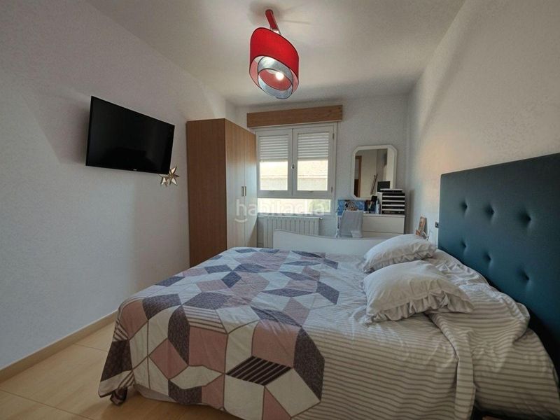 Foto 3045630e-bdfe-4d1d-987a-f69d336a5876. Pis amb calefacció aparcament a Roda (La)