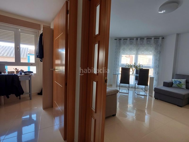 Foto 6c588f46-8848-4e41-87c9-c36c67aa138a. Pis amb calefacció aparcament a Roda (La)