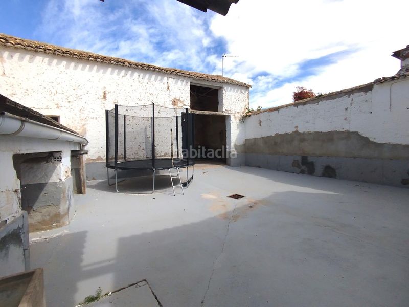 Foto 824e4cb5-74d6-4dfc-b318-b0aaafba42be. Casa amb aparcament a Roda (La)