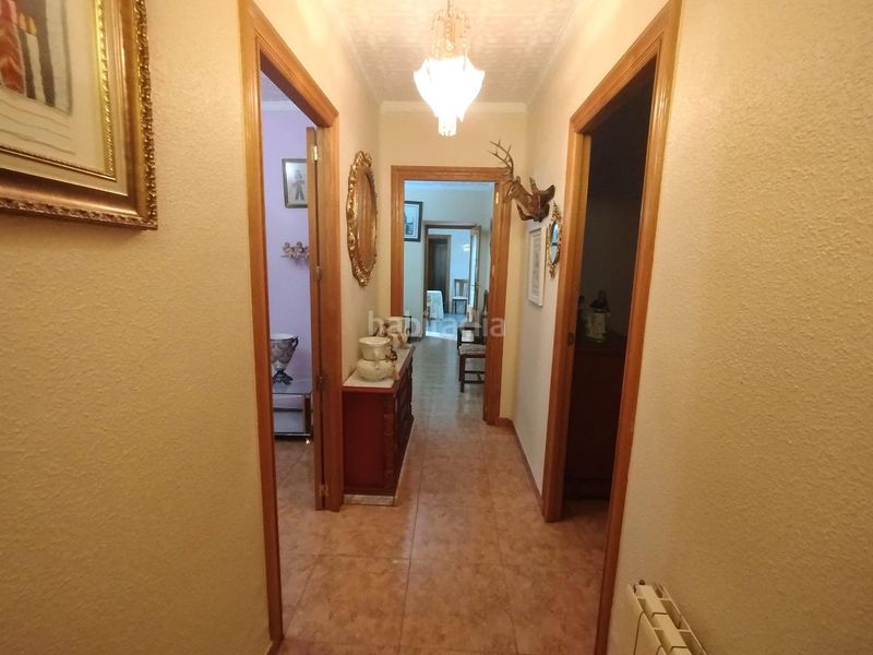 Foto 6dd7d799-5029-40fd-b300-56575c530936. Casa amb calefacció aparcament a Roda (La)