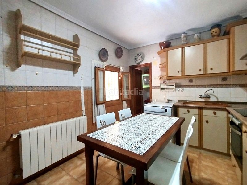 Foto fb2c0a55-386d-4f8e-ae0b-e323c5995c83. Casa amb calefacció aparcament a Roda (La)