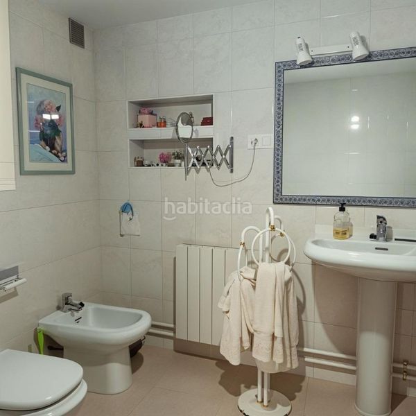 Foto 8e20197b-5aa3-478f-824b-054f1cecd749. Casa amb calefacció aparcament a Roda (La)