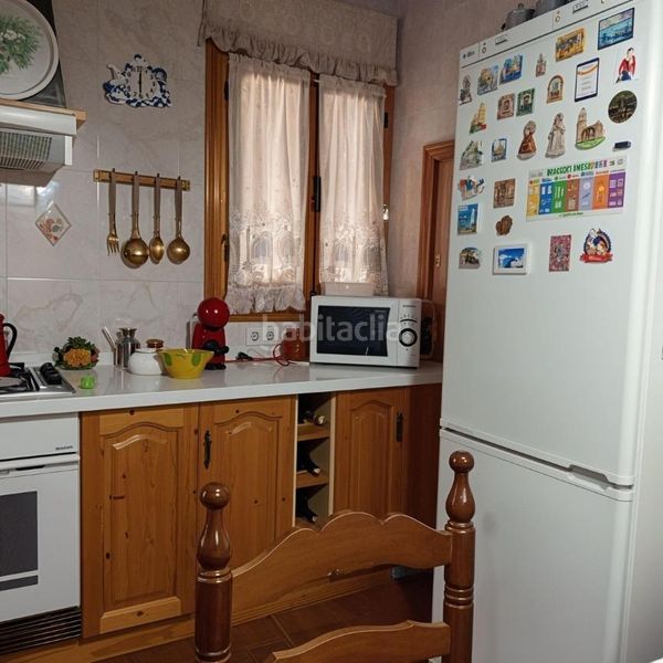 Foto b4d08f2c-507b-4268-a360-5e171238646c. Casa amb calefacció aparcament a Roda (La)
