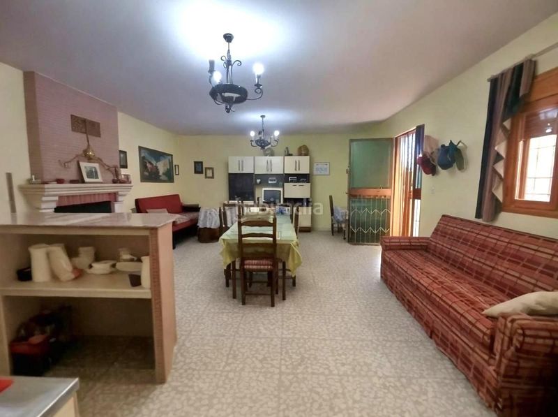 Foto 44e82ce2-d87b-4a36-80bc-37e3d94c0dbf. Casa amb aparcament piscina a Roda (La)
