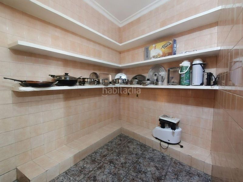 Foto 13790fa5-e676-4ce0-b92d-fee03eb8c9a6. Casa amb calefacció aparcament a Roda (La)