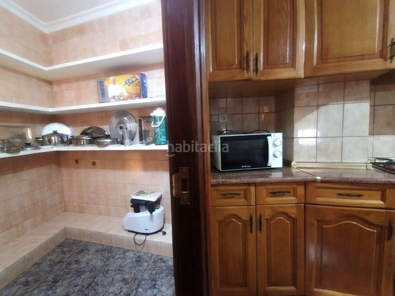 Foto d028dace-d3ab-41fb-9480-5f3345012c78. Casa amb calefacció aparcament a Roda (La)