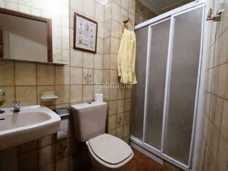 Foto ec6156fe-cac5-4754-b22a-329ee905df27. Casa amb calefacció aparcament a Roda (La)