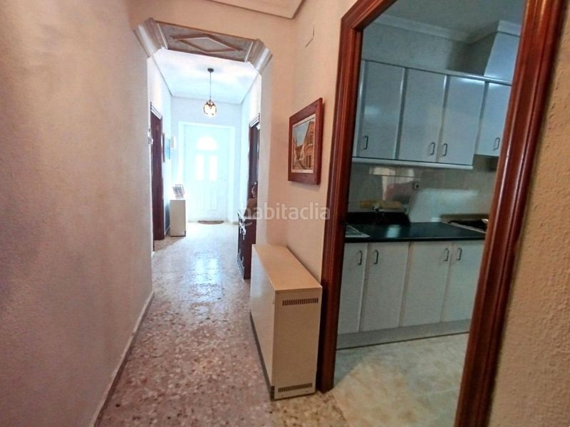 Foto 9404f737-e7cb-4c9a-8260-bf9419560e5d. Casa amb aparcament a Roda (La)