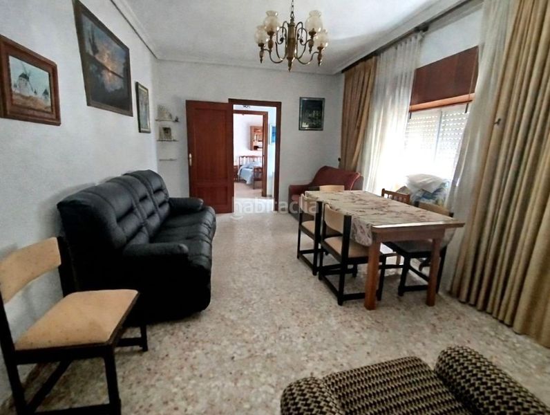 Foto 97fa9d88-1d3a-428d-8ab8-1e7e026d6998. Casa amb aparcament a Roda (La)