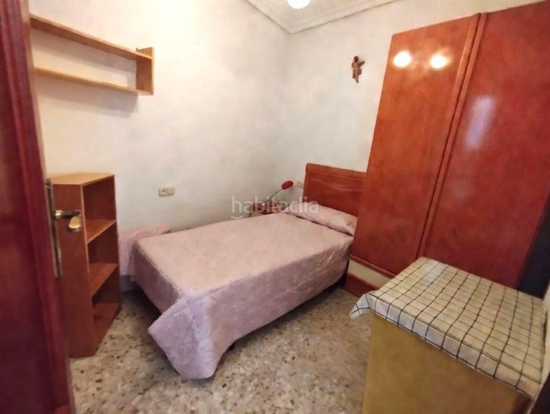 Foto 9e2387b9-3b23-4fe4-9b37-fba59e21ac70. Casa amb aparcament a Roda (La)