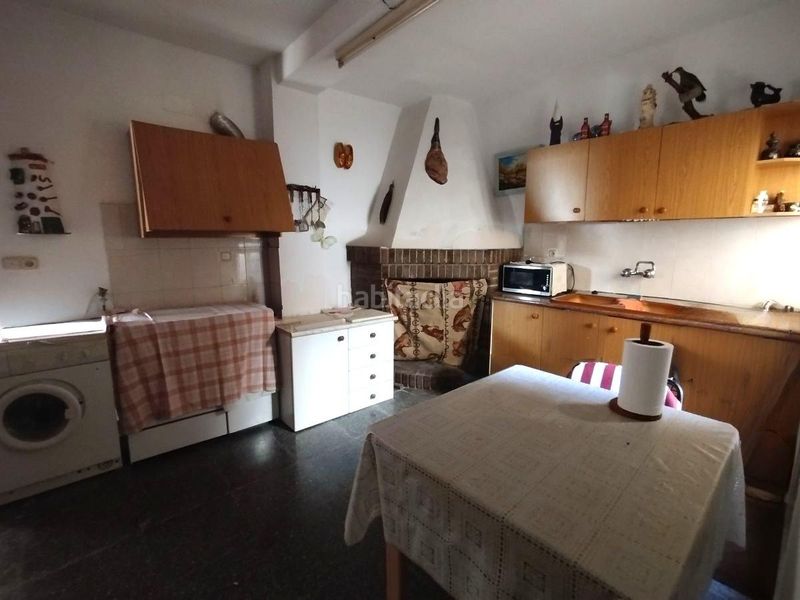 Foto b991e986-4059-4bc8-8b07-44c9bbc254e9. Casa amb aparcament a Roda (La)
