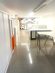 Ufficio in Carretas - Pajarita. Local en venta pleno centro