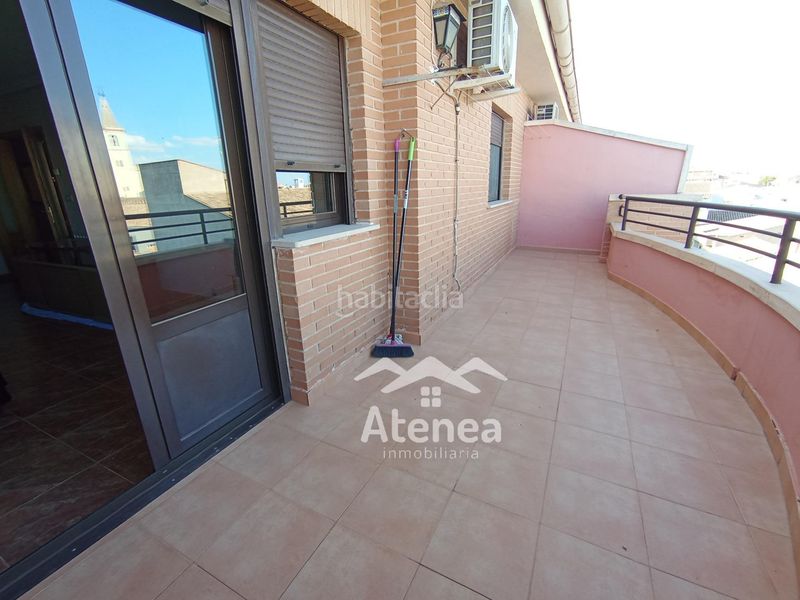 Foto af09fb53-8876-40d6-b369-1b2c73865265. Àtic amb calefacció aparcament a Roda (La)
