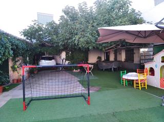 Casa en Roda (La). Casa de dos plantas en el corazn de la ciudad