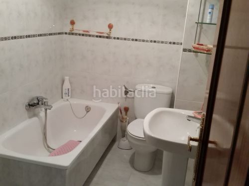 Foto e9818f10-7b58-4d16-b3d3-84ae248a5ead. Rent apartment in Los Castros Santander