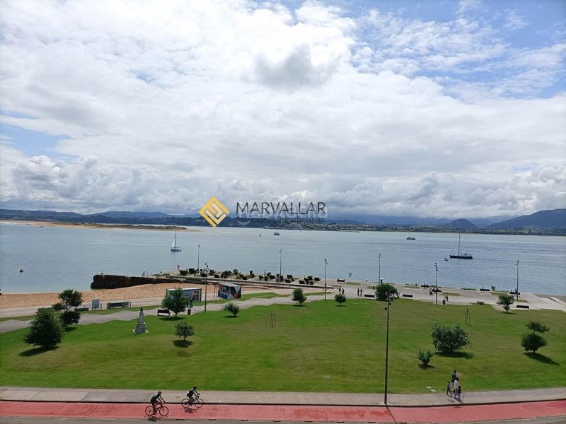 Foto 1d13f5c4-73ae-4b76-a3cc-c13f97eada72. Alquiler piso magnífico piso de temporada desde septiembre hasta junio con espectaculares vistas al mar. en Santander