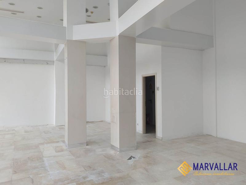 Foto d154f56d-3199-43d8-983b-0f2d1707bef7. Alquiler local comercial extraordinario local comercial en alquiler en zona prime. junto al ayuntamiento. 82 m2 de superficie, 5 metros de altura, zona de en Santander