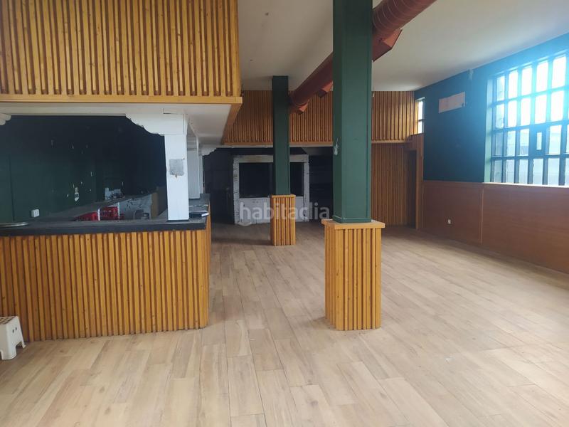 Foto f17353ab-d4e0-4ecd-81ef-f84540f451db. Lloguer local comercial a Alisal - San Román Santander