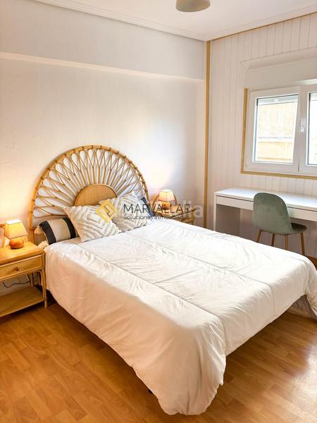 Foto fc609f9f-cc83-4e6c-b52a-9ca88e81fa2a. Alquiler piso se alquila piso desde septiembre a junio en zona próxima a la universidad de cantabria. distribuido en salón, cocina equipada, 2 d en Santander