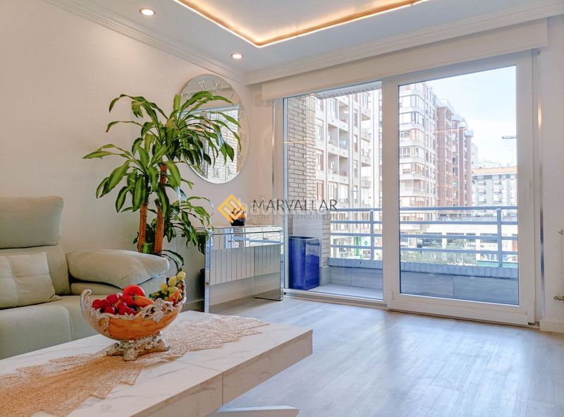 Foto b687f75f-9c46-4f20-8dc4-32d92ce5520d. Pis amb calefacció aparcament a Numancia - San Fernando Santander