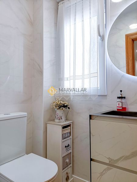 Foto d17621be-a655-4343-a67f-133832ba6a71. Flat with heating in Cuatro Caminos Santander