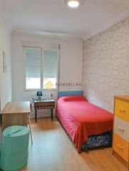 Flat in Cuatro Caminos. Acogedor piso en venta en la zona de cuatro caminos muy próximo