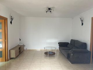 Location Appartement à Centre. Piso de temporada en el centro de granollers  de septiembre a ju