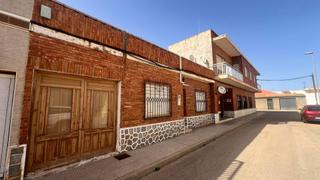 Casa adosada en La Aljorra. Casa para reformar en la aljorra  cartagena con mucho potencial.