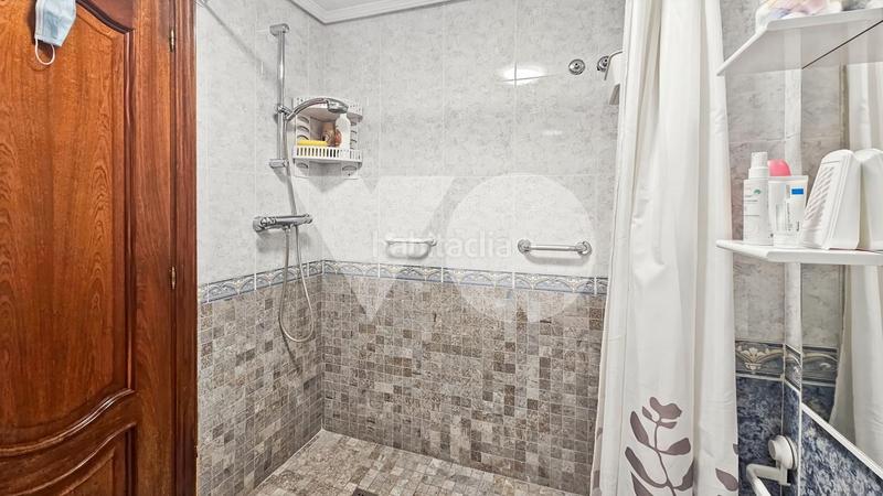 Foto 006340fb-eba2-4435-860b-90f15da19529. Appartement avec chauffage parking dans Almendrales Madrid