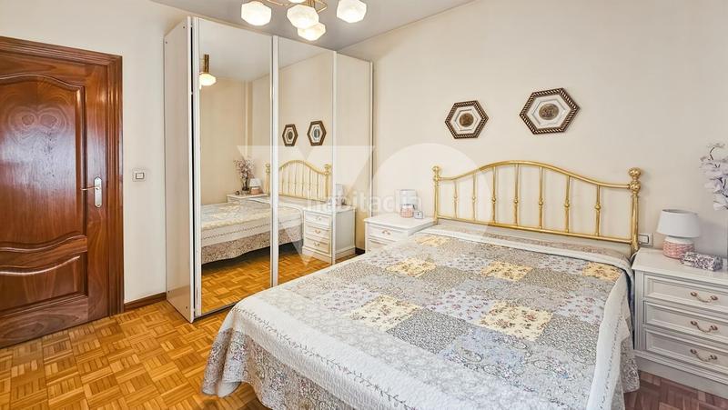 Foto 04cbfa3d-f454-4f96-8757-43a4b470b3a2. Appartement avec chauffage parking dans Almendrales Madrid