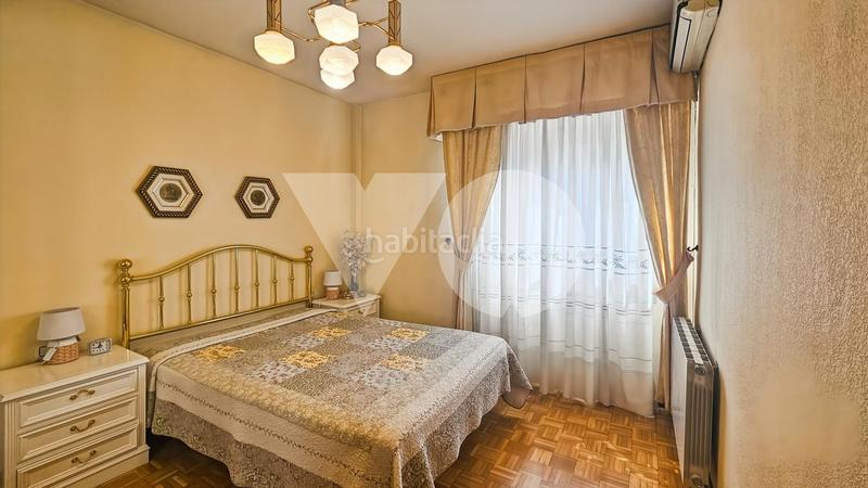 Foto 349acd2c-ea8c-4cb4-bc99-773088790da8. Appartement avec chauffage parking dans Almendrales Madrid
