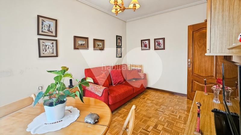 Foto f3195aaf-89a4-45f5-8358-8c3eabd5dee4. Appartement avec chauffage parking dans Almendrales Madrid