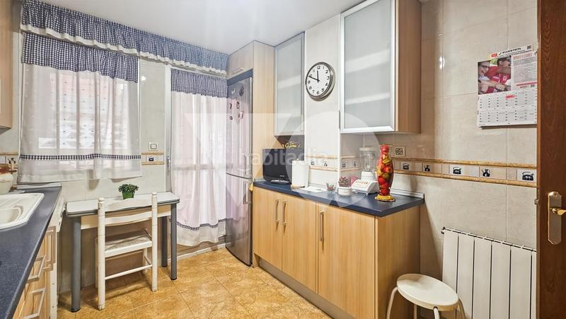 Foto f80f7515-5983-40af-95ce-b123c7b4f6bd. Appartement avec chauffage parking dans Almendrales Madrid