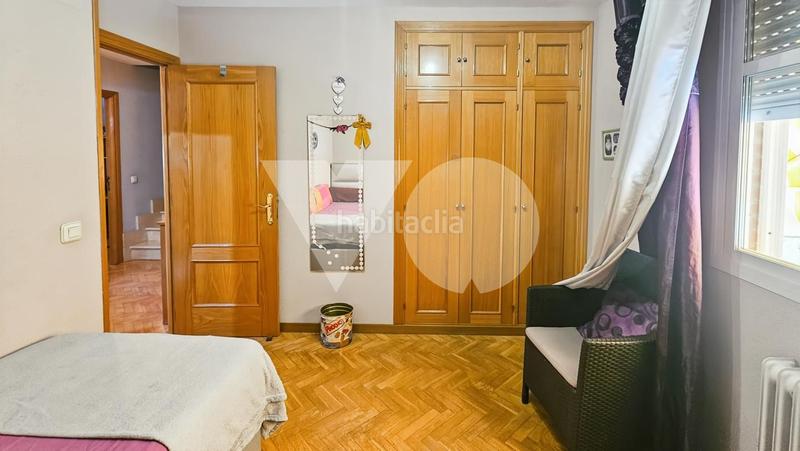 Foto 46f9b719-ee69-47a2-a938-7b1a895d59ca. Casa a schiera con riscaldamento parcheggio piscina in Alcorcón