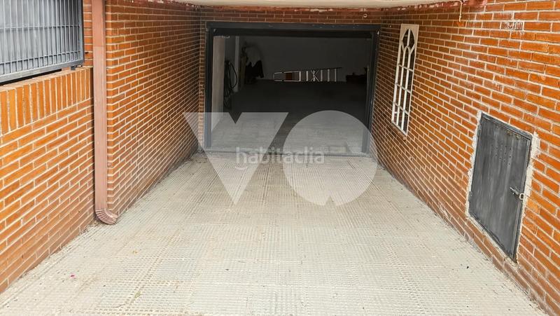 Foto 4e44bff3-663e-42f3-9c55-185e750c8228. Casa a schiera con riscaldamento parcheggio piscina in Alcorcón