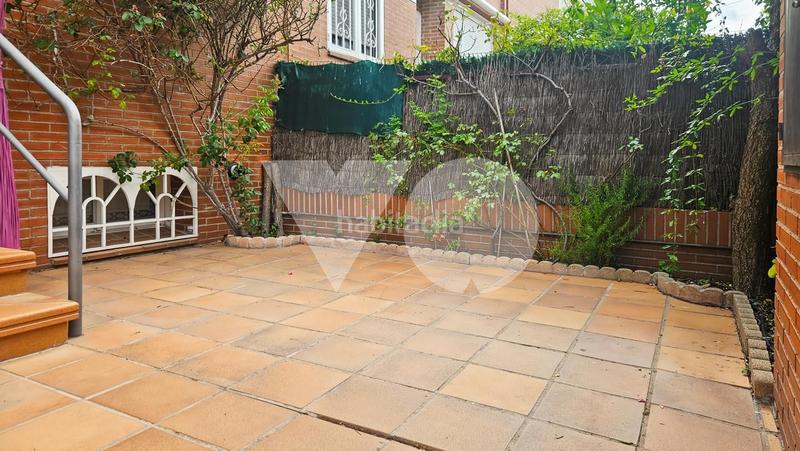 Foto 58fc8e0e-2012-425d-8a2a-053379648d07. Casa a schiera con riscaldamento parcheggio piscina in Alcorcón