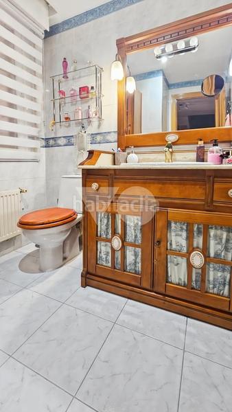 Foto 7c445cd1-c248-41e9-9213-50400b852b8a. Casa a schiera con riscaldamento parcheggio piscina in Alcorcón