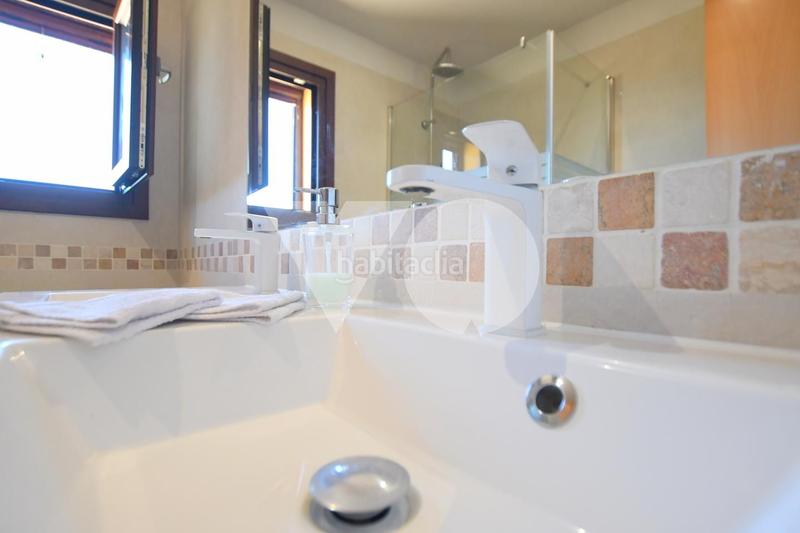 Foto 0aa5ef49-60e4-44e0-94d1-bafff4630e4d. Casa amb calefacció a Pedrezuela