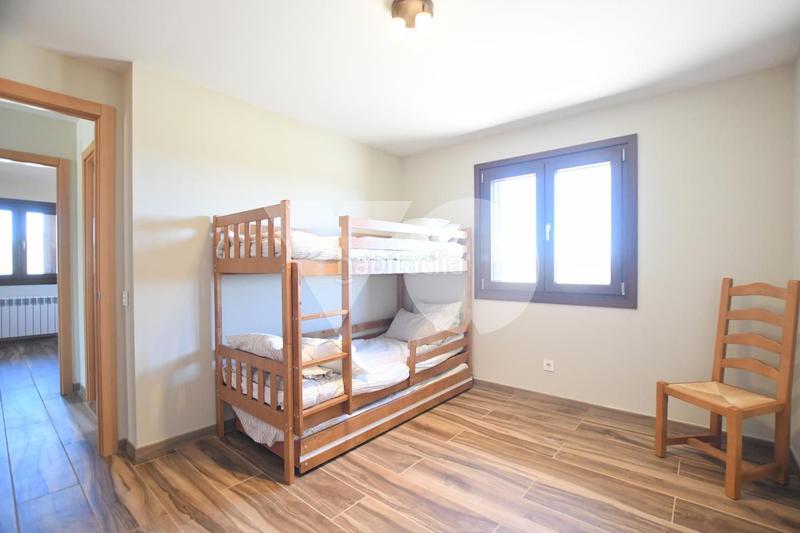 Foto 4a09f46e-1f43-46a2-972d-24d38dfbebc3. Casa amb calefacció a Pedrezuela