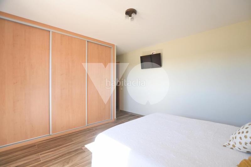 Foto c739bdb0-23d1-47e6-9684-5cba7b31ef93. Casa amb calefacció a Pedrezuela