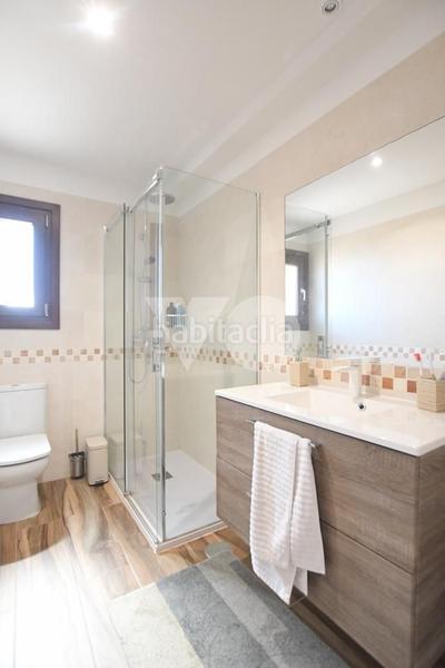 Foto cf45dd81-aa3a-4c43-811e-965e14093e62. Casa amb calefacció a Pedrezuela