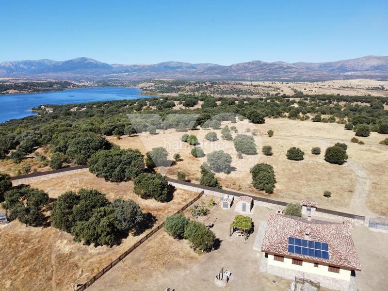 Foto f380ece8-c9f4-4ce1-a91a-23b246137b80. Casa amb calefacció a Pedrezuela