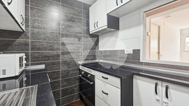 Foto 5252a26a-d761-41b7-9f24-3f53410d6887. Etagenwohnung mit heizung in San Isidro Madrid