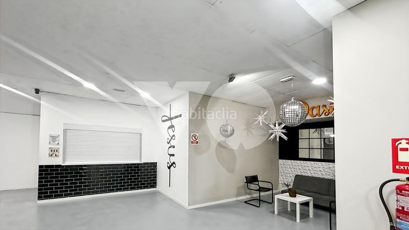 Foto e5a0ff68-ff4d-438b-af8a-8a7b4438a001. Business premise in Vista Alegre Madrid